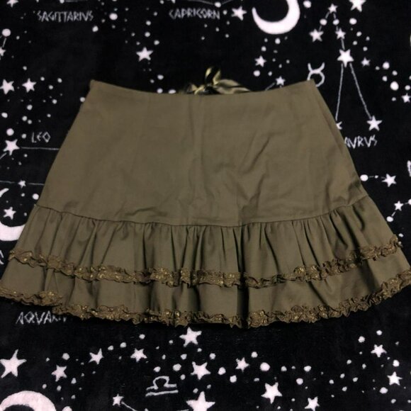 Dolls Kill Of The Undergrowth Mini Skirt - Picture 4 of 4